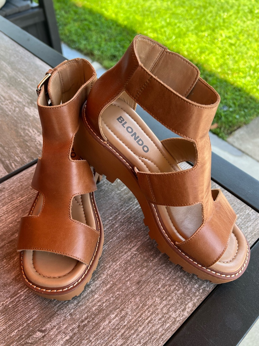 Blondo Hayslee Cognac Leather Water-Resistant Chunky Lug Wedge Sandals Size 7.5
